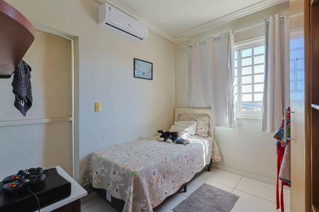 Casa à venda com 406m², 4 quartos e 3 vagasQuarto 2