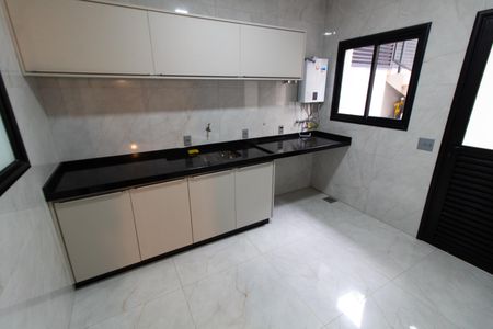 Casa de condomínio para alugar com 531m², 4 quartos e 4 vagas Casa de condomínio para alugar com 531m², 4 quartos e 4 vagasÁrea de Serviço