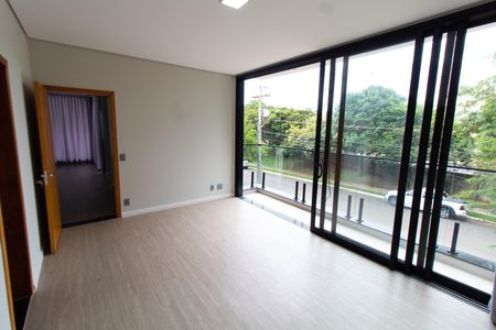 Casa de condomínio para alugar com 531m², 4 quartos e 4 vagas Casa de condomínio para alugar com 531m², 4 quartos e 4 vagasSuíte 4