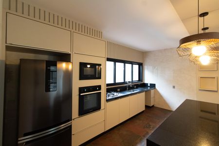 Casa de condomínio para alugar com 531m², 4 quartos e 4 vagas Casa de condomínio para alugar com 531m², 4 quartos e 4 vagasCozinha