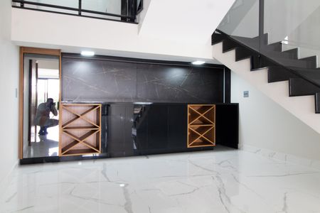 Casa de condomínio para alugar com 531m², 4 quartos e 4 vagas Casa de condomínio para alugar com 531m², 4 quartos e 4 vagasSala