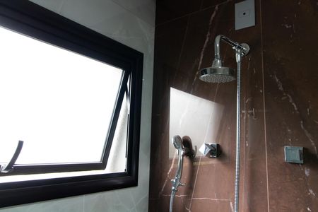 Casa de condomínio para alugar com 531m², 4 quartos e 4 vagas Casa de condomínio para alugar com 531m², 4 quartos e 4 vagasBanheiro Suíte 2