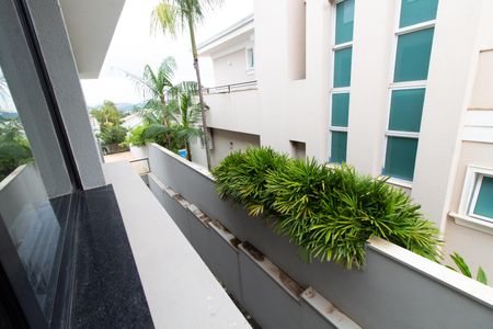 Casa de condomínio para alugar com 531m², 4 quartos e 4 vagas Casa de condomínio para alugar com 531m², 4 quartos e 4 vagasVista Suíte 1