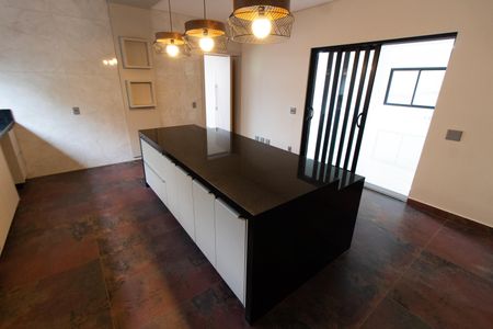 Casa de condomínio para alugar com 531m², 4 quartos e 4 vagas Casa de condomínio para alugar com 531m², 4 quartos e 4 vagasCozinha