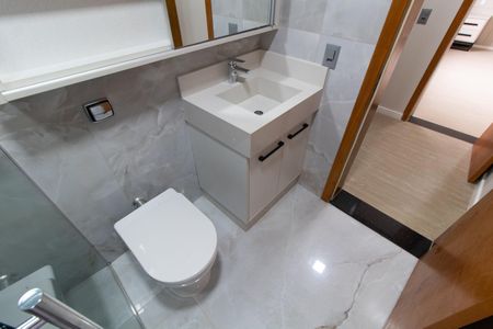 Casa de condomínio para alugar com 531m², 4 quartos e 4 vagas Casa de condomínio para alugar com 531m², 4 quartos e 4 vagasBanheiro Suíte 1