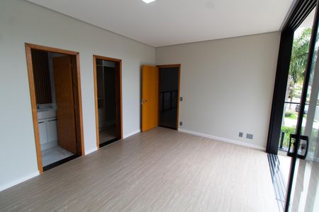 Casa de condomínio para alugar com 531m², 4 quartos e 4 vagas Casa de condomínio para alugar com 531m², 4 quartos e 4 vagasSuíte 4