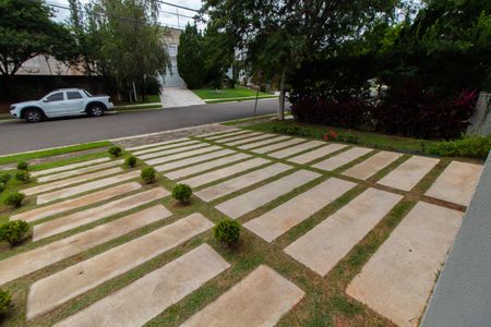 Casa de condomínio para alugar com 531m², 4 quartos e 4 vagas Casa de condomínio para alugar com 531m², 4 quartos e 4 vagasÁrea Externa