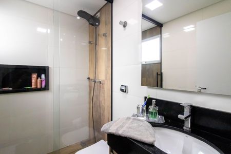 Casa à venda com 182m², 3 quartos e 3 vagasBanheiro Suíte 3