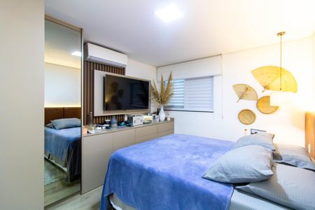 Casa à venda com 182m², 3 quartos e 3 vagasSuíte 2