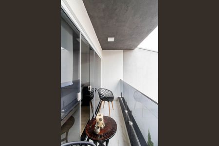 Casa à venda com 182m², 3 quartos e 3 vagasVaranda Suíte 1