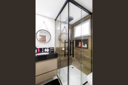 Casa à venda com 182m², 3 quartos e 3 vagasBanheiro Suíte 2