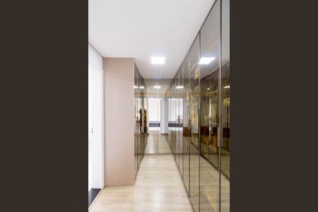 Casa à venda com 182m², 3 quartos e 3 vagasCloset Suíte 1