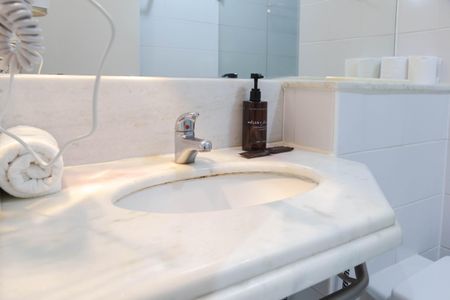 Studio para alugar com 34m², 1 quarto e sem vaga Studio para alugar com 34m², 1 quarto e sem vagaBanheiro