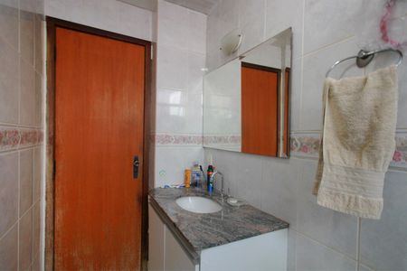 Apartamento à venda com 107m², 4 quartos e 3 vagasBanheiro Social