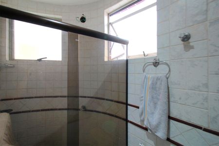 Apartamento à venda com 107m², 4 quartos e 3 vagasBanheiro da Suíte