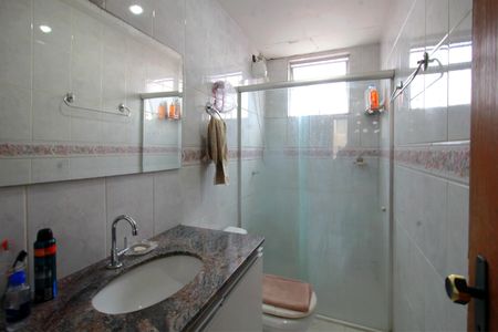 Apartamento à venda com 107m², 4 quartos e 3 vagasBanheiro Social