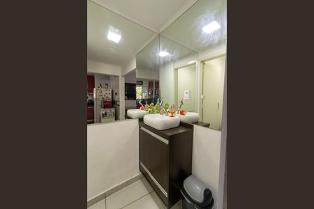 Casa à venda com 240m², 3 quartos e 2 vagasLavabo