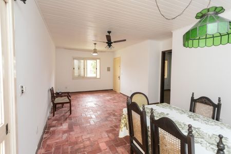 Casa à venda com 143m², 3 quartos e 2 vagasSala