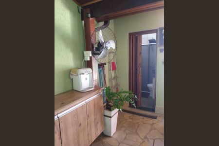 Casa à venda com 220m², 2 quartos e 3 vagas Casa à venda com 220m², 2 quartos e 3 vagasFoto 29