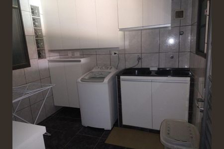 Casa à venda com 220m², 2 quartos e 3 vagas Casa à venda com 220m², 2 quartos e 3 vagasFoto 31
