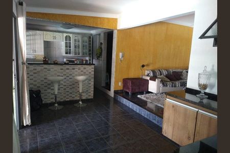 Casa à venda com 220m², 2 quartos e 3 vagas Casa à venda com 220m², 2 quartos e 3 vagasFoto 44