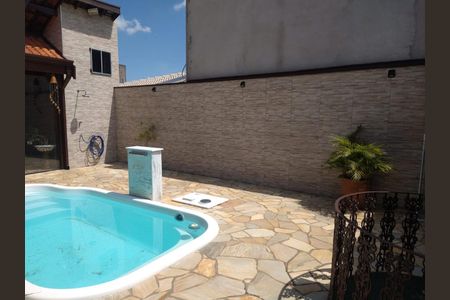 Casa à venda com 220m², 2 quartos e 3 vagas Casa à venda com 220m², 2 quartos e 3 vagasFoto 08