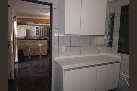 Casa à venda com 220m², 2 quartos e 3 vagas Casa à venda com 220m², 2 quartos e 3 vagasFoto 40