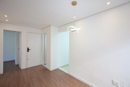 Sala de apartamento para alugar com 4 quartos, 98m² em Parque Pinheiros, Taboão da Serra