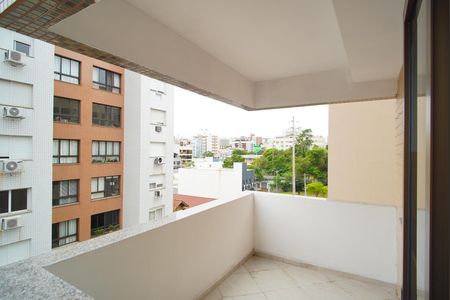 Apartamento para alugar com 100m², 3 quartos e 2 vagasSala - Varanda