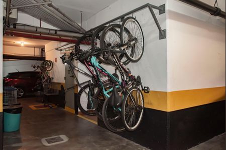 Apartamento para alugar com 64m², 2 quartos e 2 vagasÁrea comum - Bicicletário