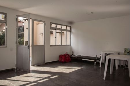 Apartamento para alugar com 64m², 2 quartos e 2 vagasÁrea comum - Salão de festas