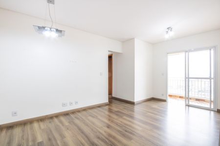 Apartamento à venda com 74m², 3 quartos e 1 vaga Apartamento à venda com 74m², 3 quartos e 1 vagaSala