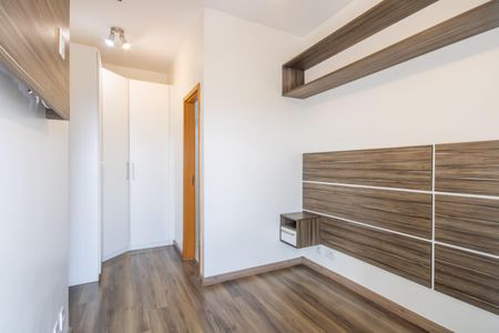 Apartamento à venda com 74m², 3 quartos e 1 vaga Apartamento à venda com 74m², 3 quartos e 1 vagaSuíte