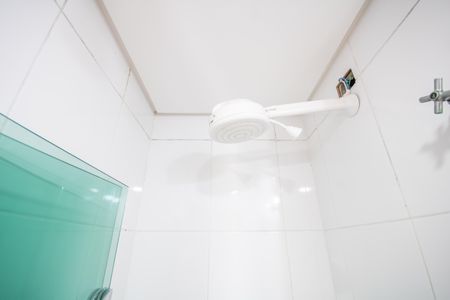 Apartamento à venda com 74m², 3 quartos e 1 vaga Apartamento à venda com 74m², 3 quartos e 1 vagaBanheiro da Suíte