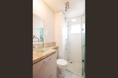 Apartamento à venda com 74m², 3 quartos e 1 vaga Apartamento à venda com 74m², 3 quartos e 1 vagaBanheiro 2