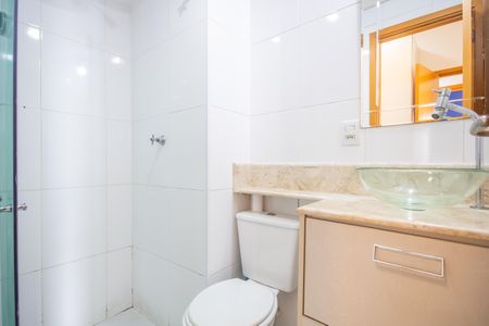 Apartamento à venda com 74m², 3 quartos e 1 vaga Apartamento à venda com 74m², 3 quartos e 1 vagaBanheiro da Suíte