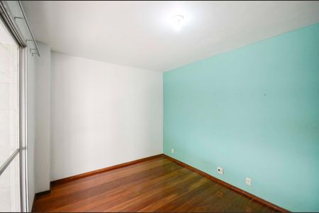 Apartamento à venda com 140m², 4 quartos e 1 vagaQuarto 2