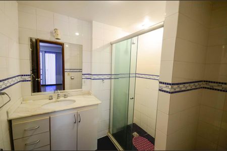 Apartamento à venda com 140m², 4 quartos e 1 vagaBanheiro da Suíte