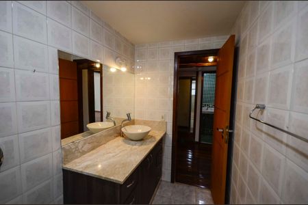 Apartamento à venda com 140m², 4 quartos e 1 vagaBanheiro Social