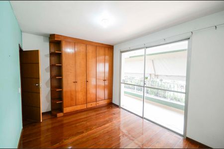 Apartamento à venda com 140m², 4 quartos e 1 vagaQuarto 2