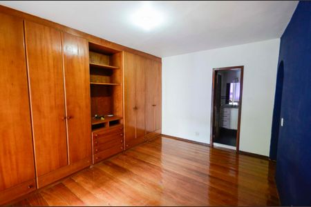 Apartamento à venda com 140m², 4 quartos e 1 vagaSuíte