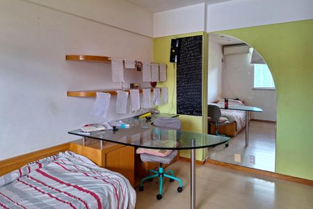 Apartamento à venda com 245m², 4 quartos e 2 vagas Apartamento à venda com 245m², 4 quartos e 2 vagasQuarto 2