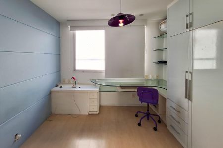 Apartamento à venda com 245m², 4 quartos e 2 vagas Apartamento à venda com 245m², 4 quartos e 2 vagasQuarto 1