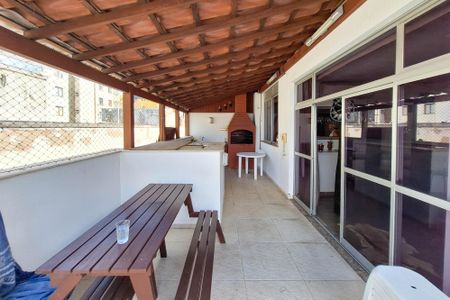 Apartamento à venda com 245m², 4 quartos e 2 vagas Apartamento à venda com 245m², 4 quartos e 2 vagasCobertura