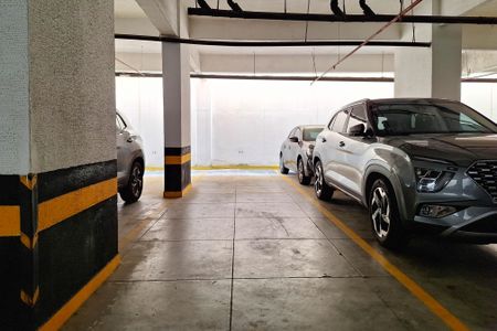 Apartamento à venda com 245m², 4 quartos e 2 vagas Apartamento à venda com 245m², 4 quartos e 2 vagasGaragem