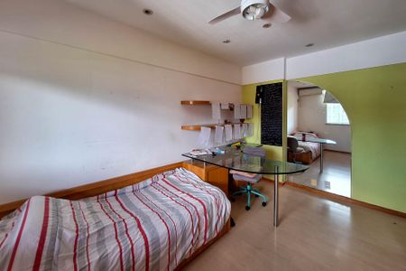 Apartamento à venda com 245m², 4 quartos e 2 vagas Apartamento à venda com 245m², 4 quartos e 2 vagasQuarto 2