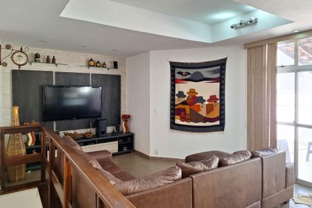 Apartamento à venda com 245m², 4 quartos e 2 vagas Apartamento à venda com 245m², 4 quartos e 2 vagasSala 2