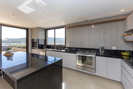 Casa de condomínio à venda com 634m², 6 quartos e 6 vagasCozinha 2