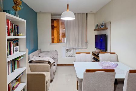 Apartamento à venda com 59m², 3 quartos e 1 vaga Apartamento à venda com 59m², 3 quartos e 1 vagaSala