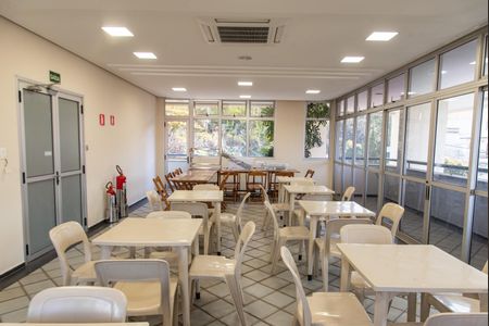 Apartamento à venda com 74m², 2 quartos e 1 vagaSalão de festas